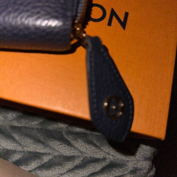 Louis Vuitton  Comet Navy Blue Marine Taurillon Leather Wallet authentic - Picture 2 of 10